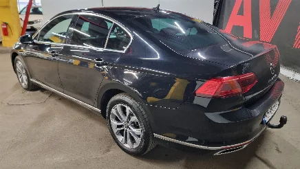 Volkswagen Passat photo-4